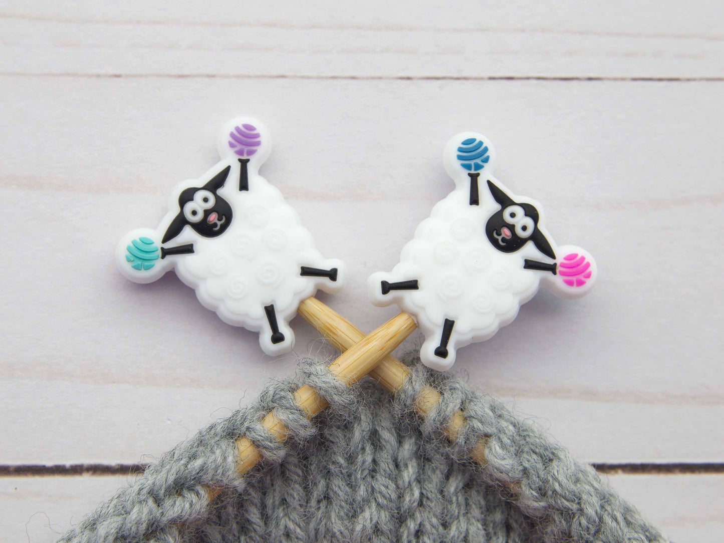 *Small Hole* Cheerful Sheep | Stitch Stoppers