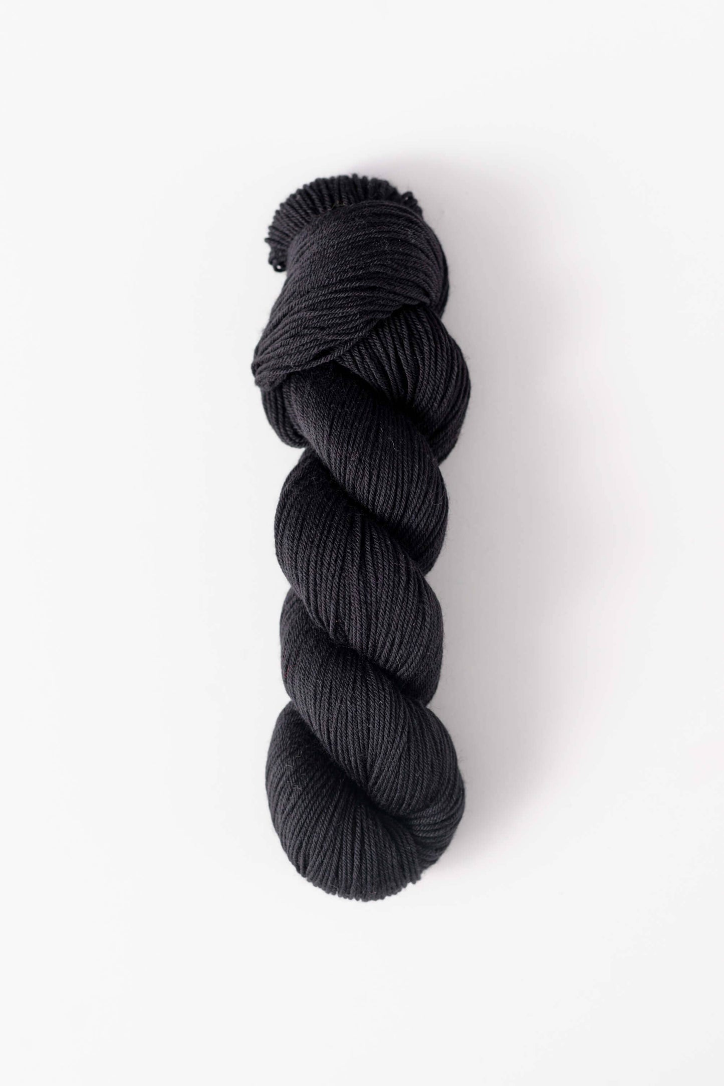 Starling Superwash Merino Fingering Yarn black