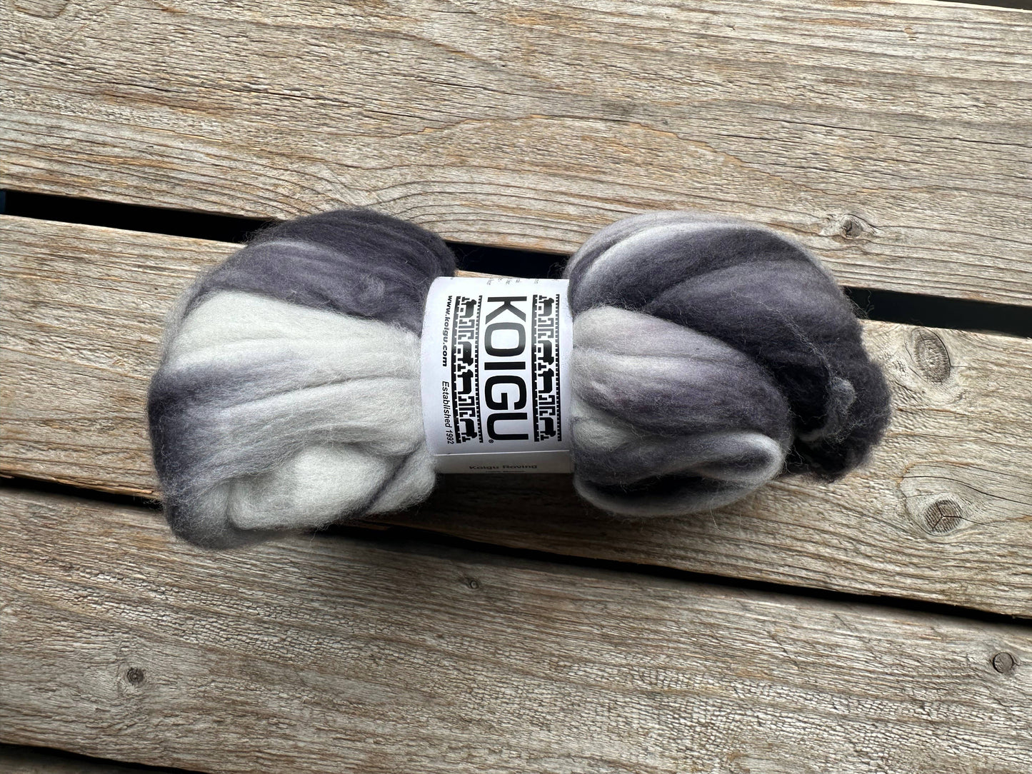 Koigu Wool Designs - Merino Fiber - 50g Roving Bundles R2403