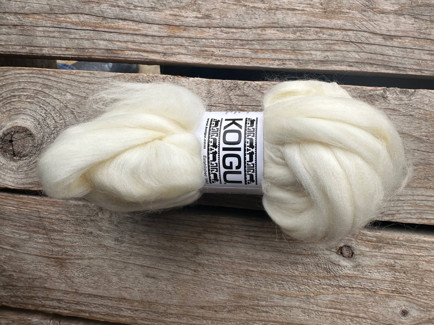 Koigu Wool Designs - Merino Fiber - 50g Roving Bundles R0000