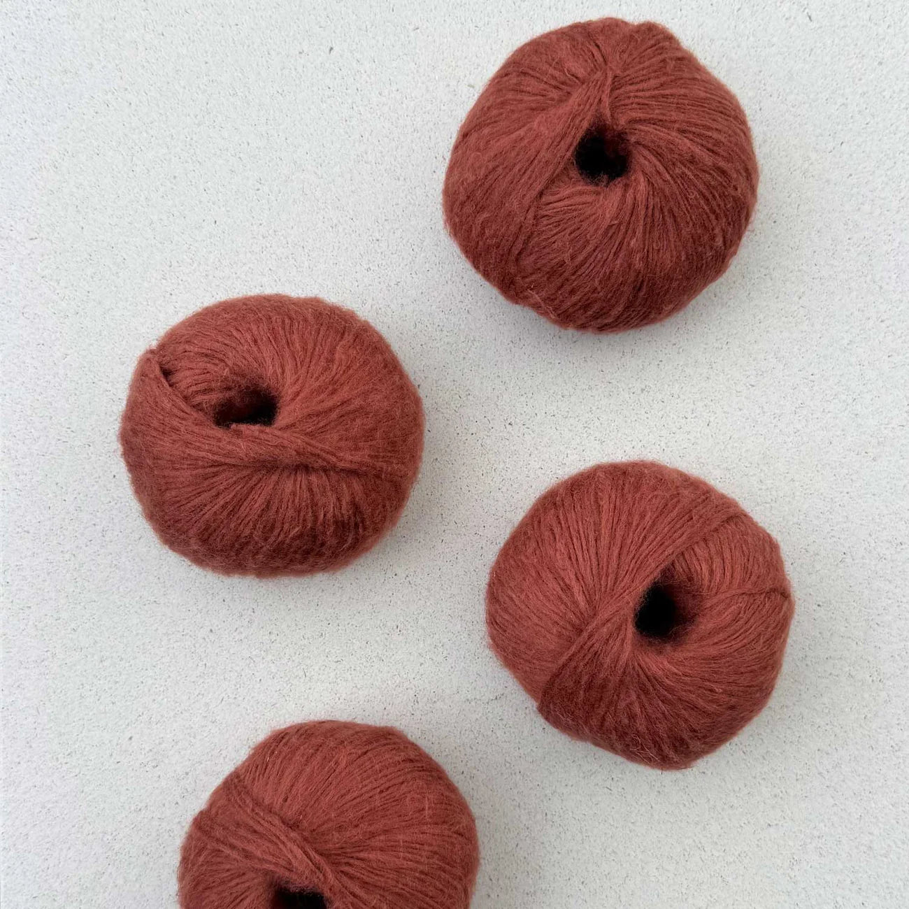 Pascuali Suave Yarn Soft Premium Wool Blend Brown 54