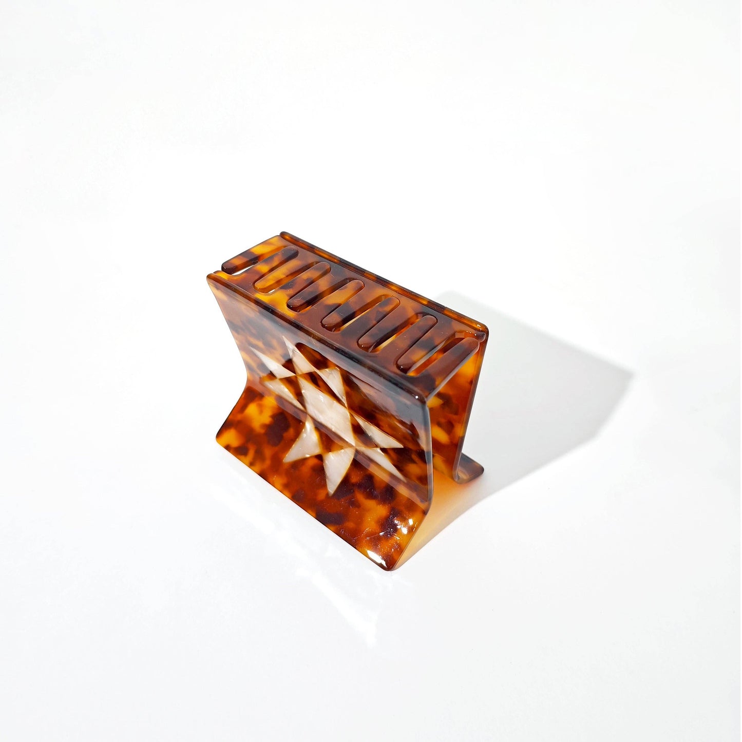 Hey Ricochet - Tortoise Shell Quilt Claw