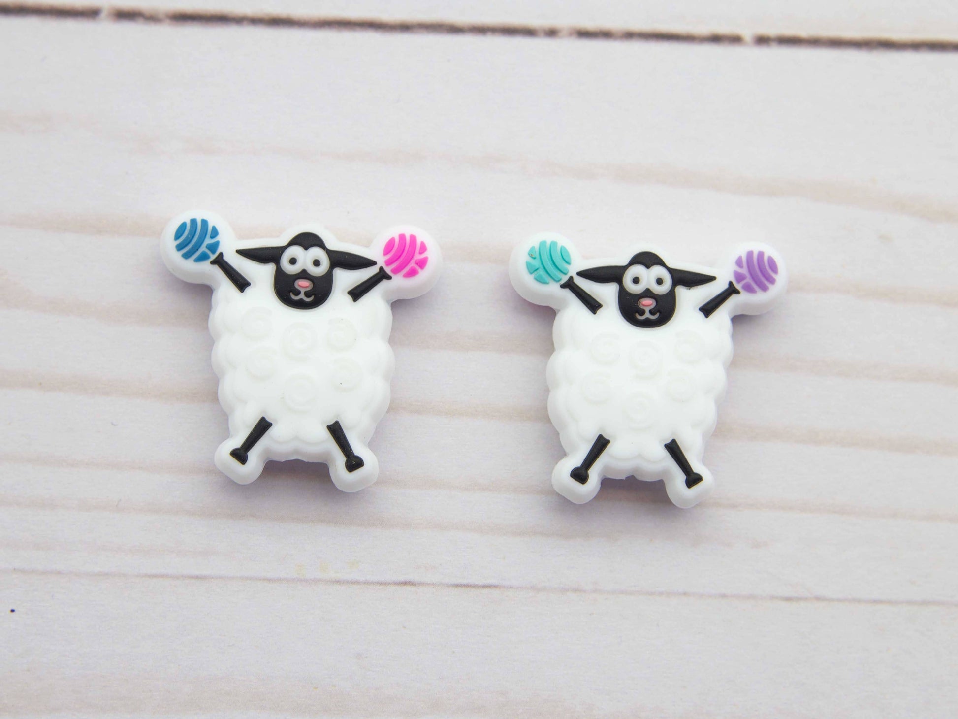 *Small Hole* Cheerful Sheep | Stitch Stoppers