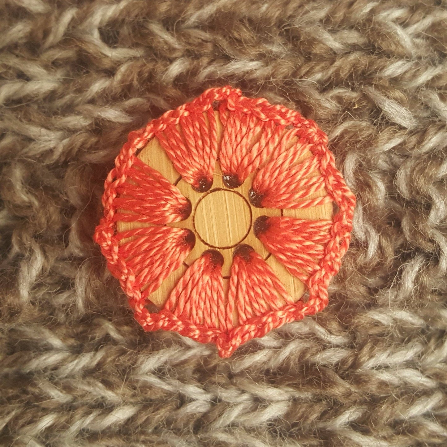 Katrinkles Katrinkles - 8 Hole Stitchable Buttons — view 7 · Notions