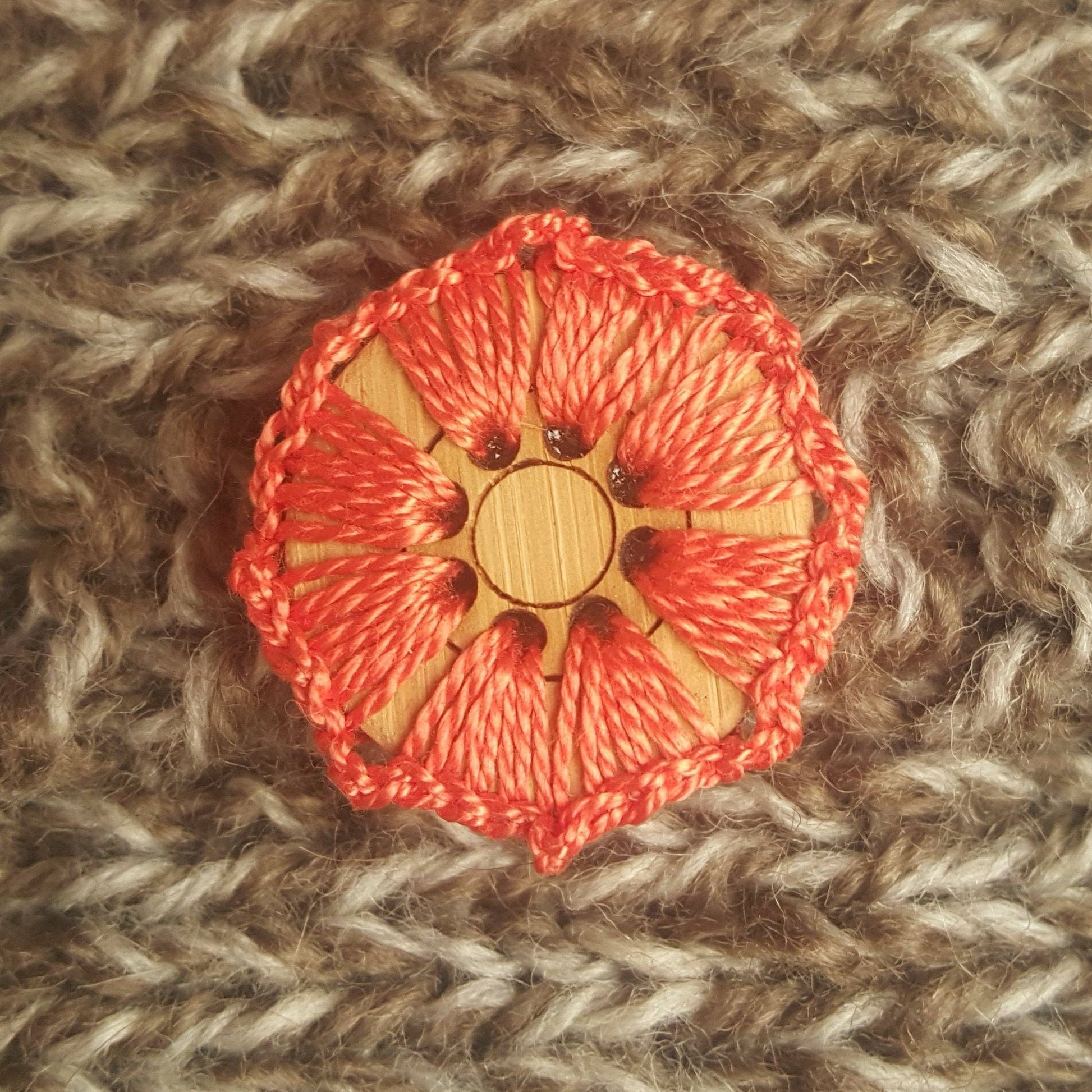 Katrinkles Katrinkles - 8 Hole Stitchable Buttons — view 7 · Notions