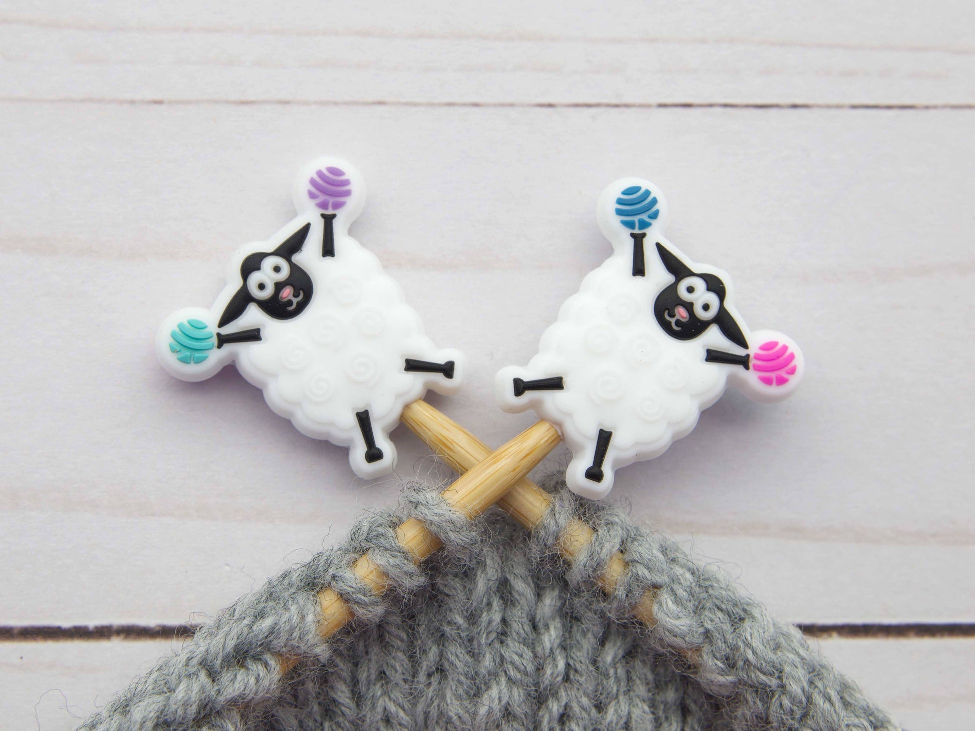*Small Hole* Cheerful Sheep | Stitch Stoppers