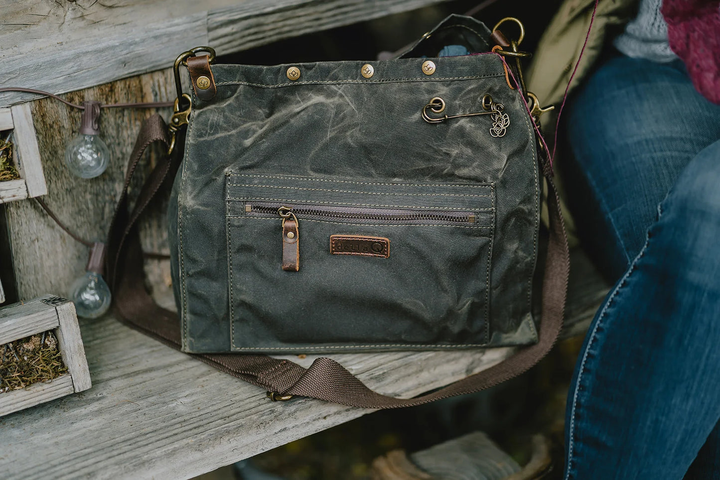 della Q Maker's Canvas Rucksack