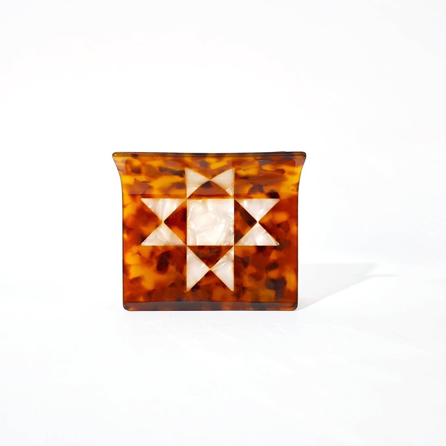 Hey Ricochet - Tortoise Shell Quilt Claw