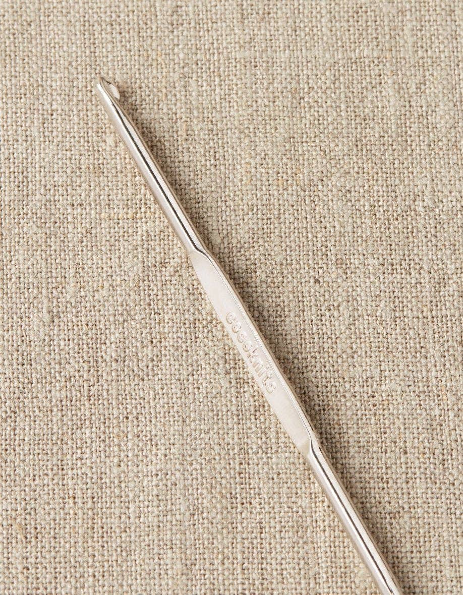 Cocoknits silver metal stitch fixer tool for repairing knitting mistakes and fixing dropped stitches