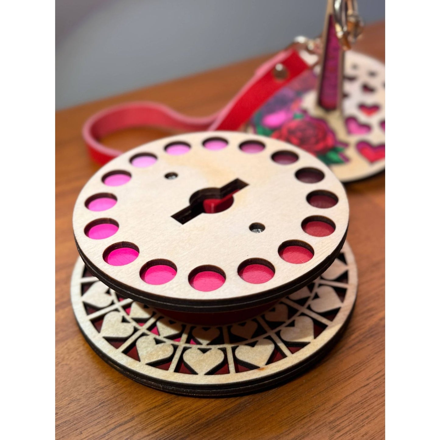 Lemonwood Wooden Craft Kit with Hearts Queen Theme and Vibrant Colored Discs for Creative Projects