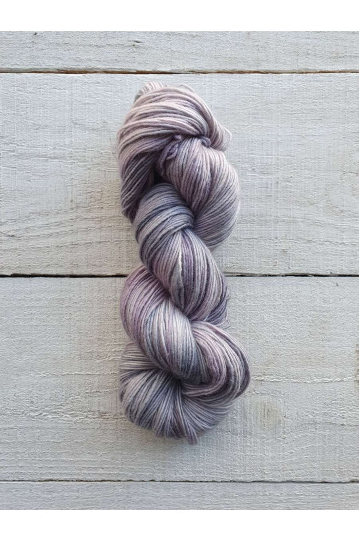 Manos del Uruguay Fino Mother-of-Pearl