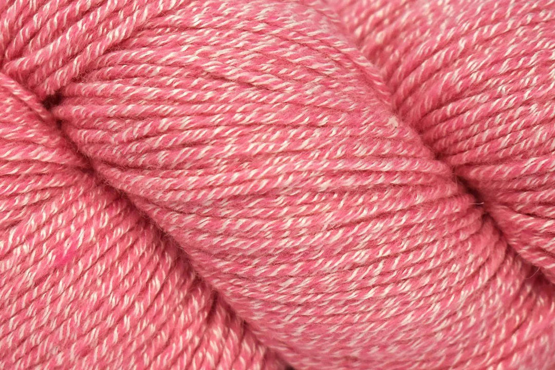 Universal Yarn Wool Pop in soft pink hue, ideal for knitting and crochet projects